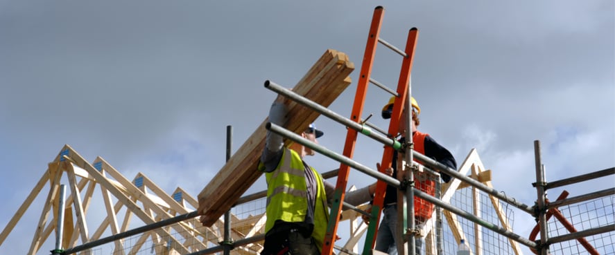 Asite_Blog_4_Ways_to_Overcome_Construction_Labor_Shortage_Roof_Scaffold