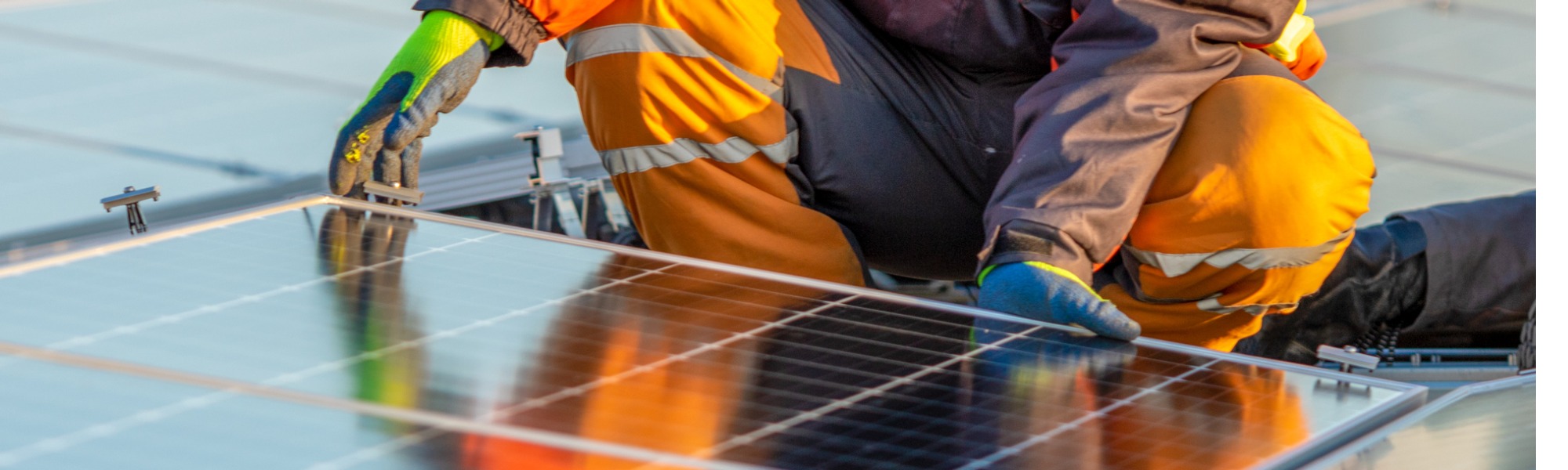 solar-photovoltaic-modules-on-a-rooftop-picture-id1219202614 solar-photovoltaic-modules-on-a-rooftop-picture-id1219202614